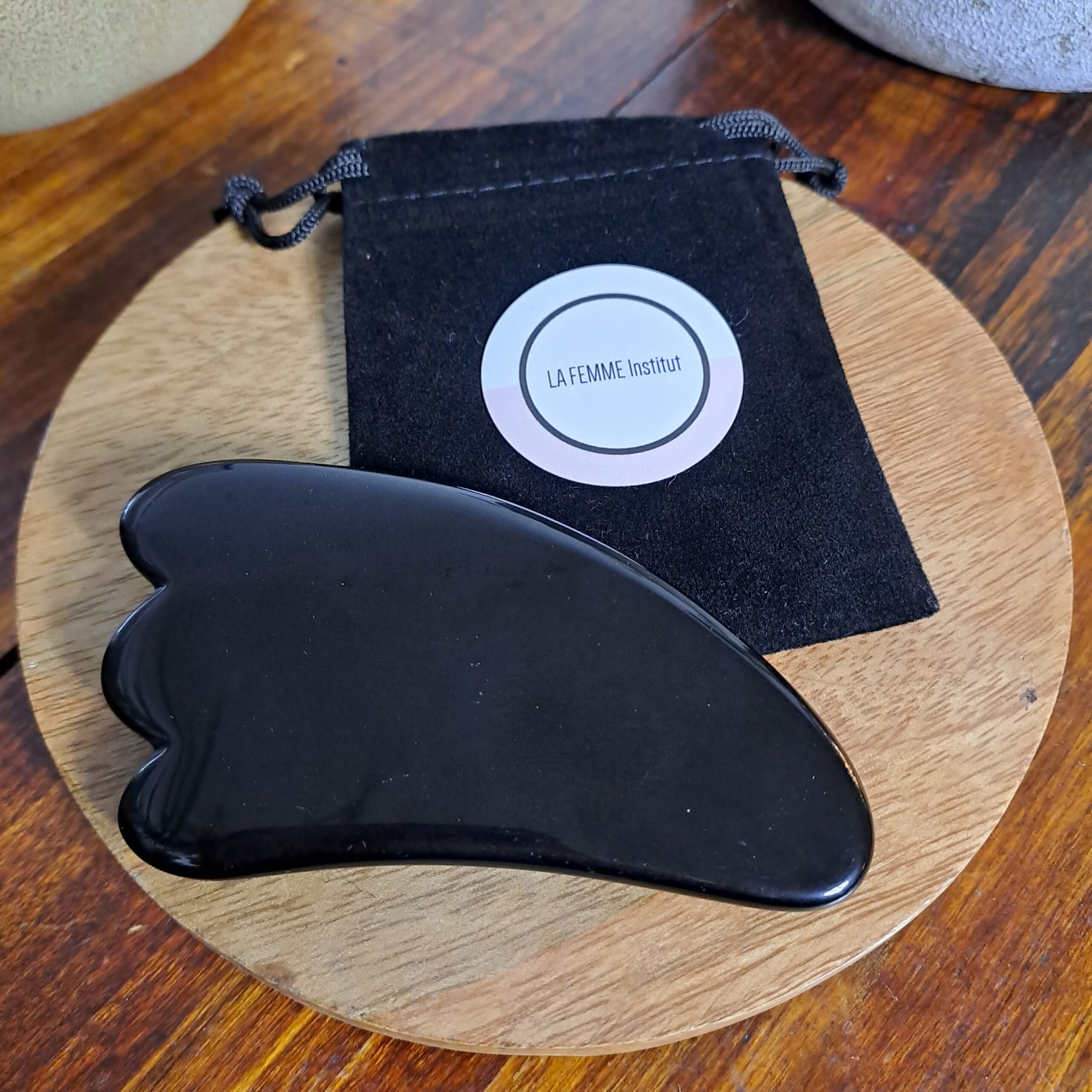 Sculpteur Gua Sha en Obsidienne Noire